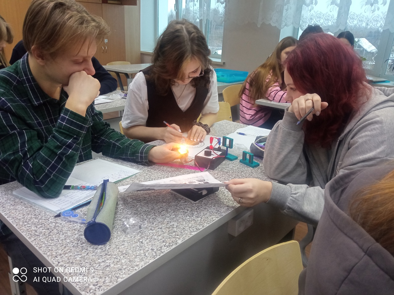 Лабораторная работа "Измерение показателя преломления стекла".